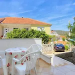 Appartamento By The Sea Vinisce, Trogir - 11029 Vinišće